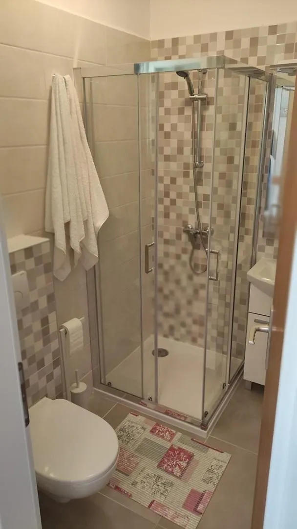 Rooms Vera Porat  0*, Porat (Krk)